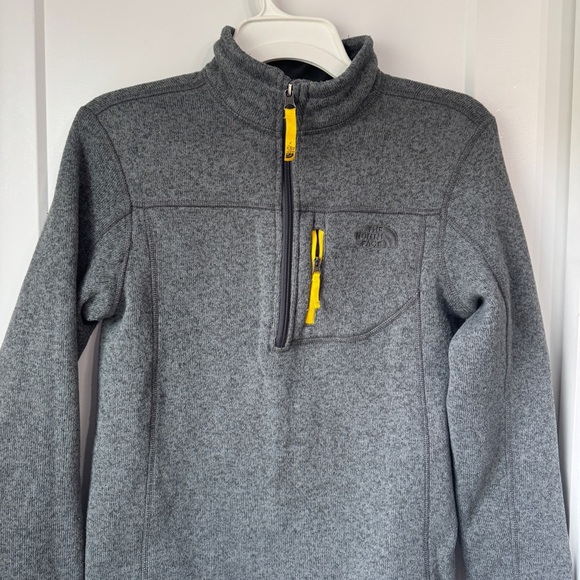 The North Face Boys LG Gray Yellow 1/2 Zip Fleece Pullover Sweatshirt Sweater - Picture 7 of 9